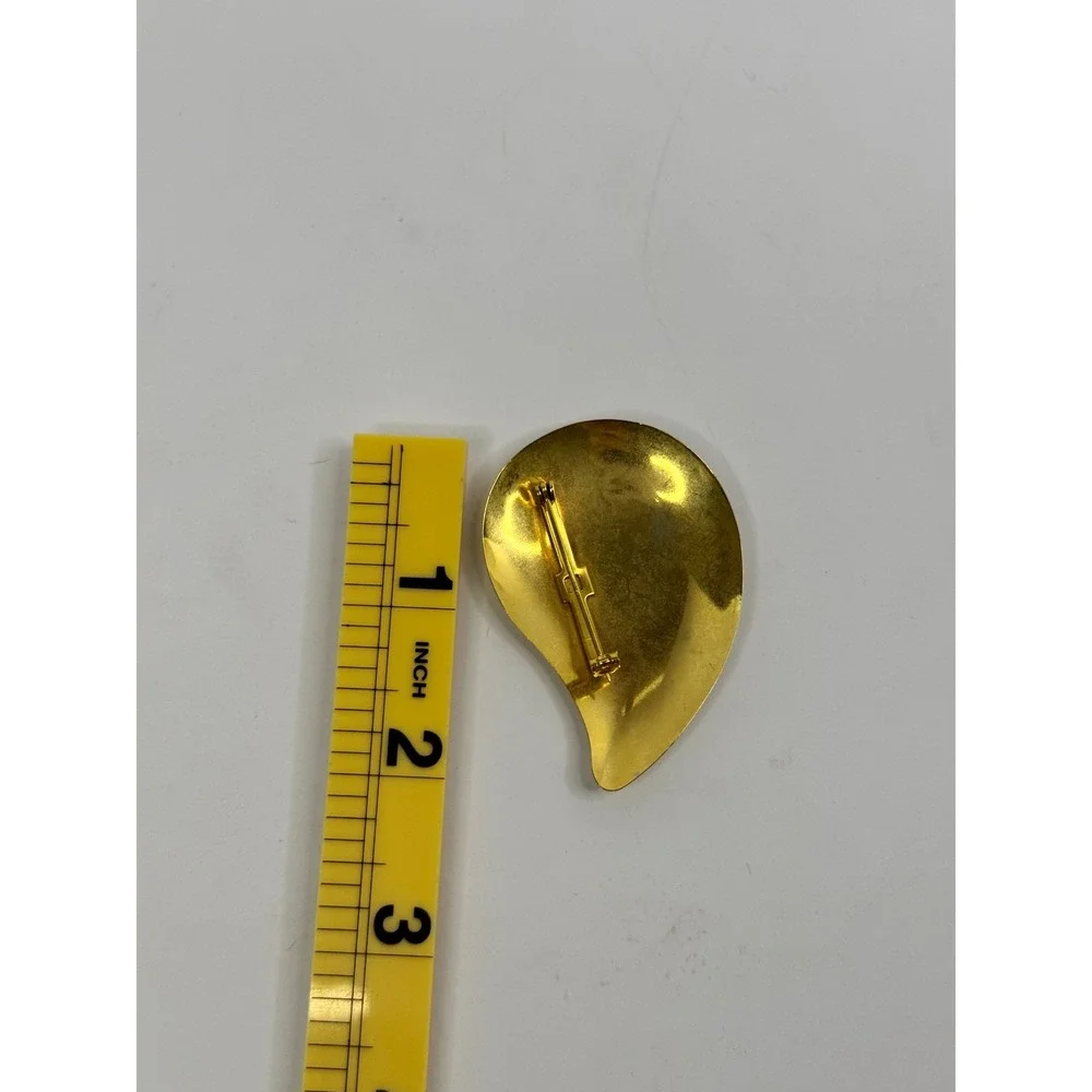 Vintage Gold Tone Minimalist Teardrop Paisley Brooch Pin High Polish‎ Finish